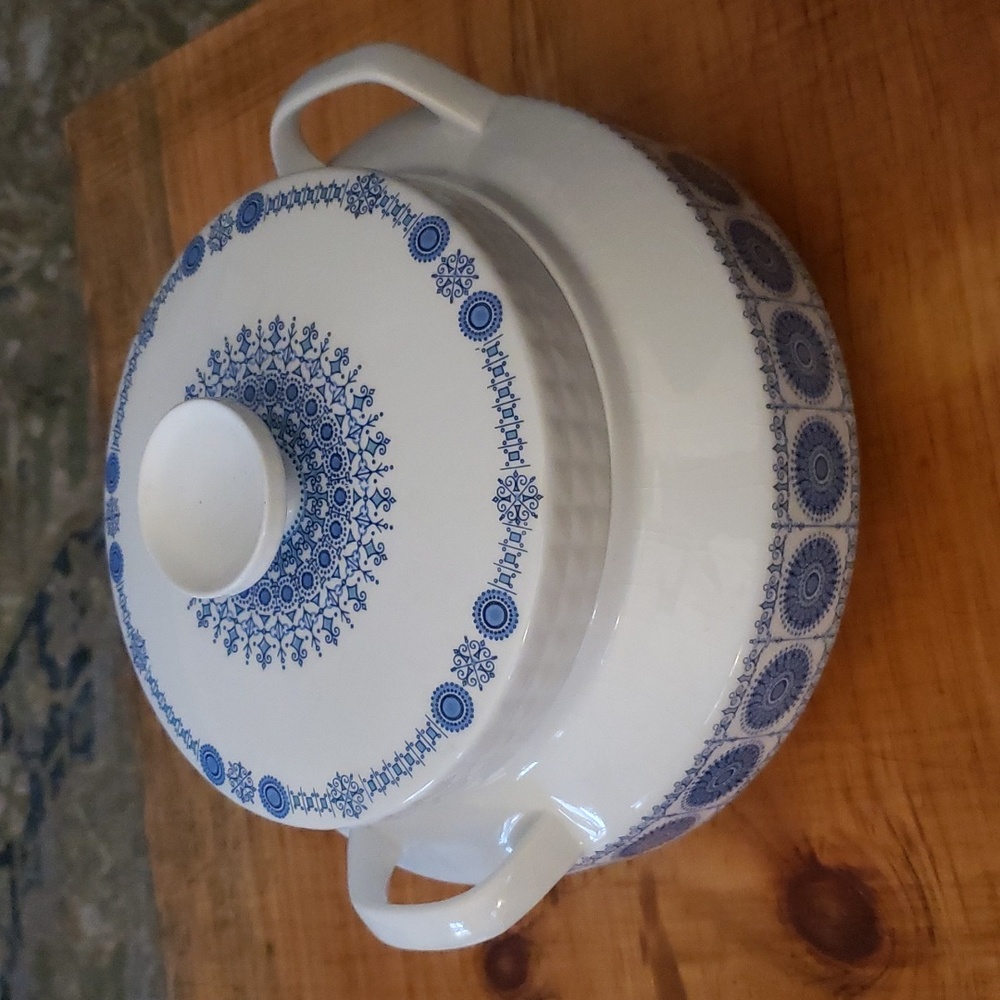 Vintage Pontesa Granada Ironstone Round Covered Dish 8" Castillian Collection